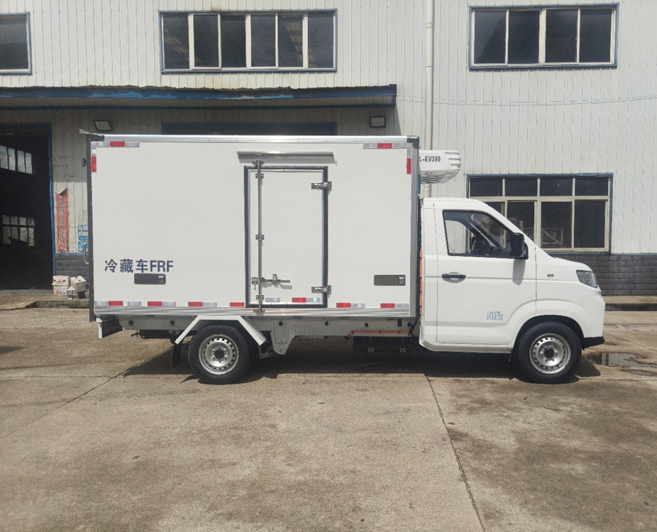 奇瑞開瑞X5純電動冷藏車50.38度電EV圖片3